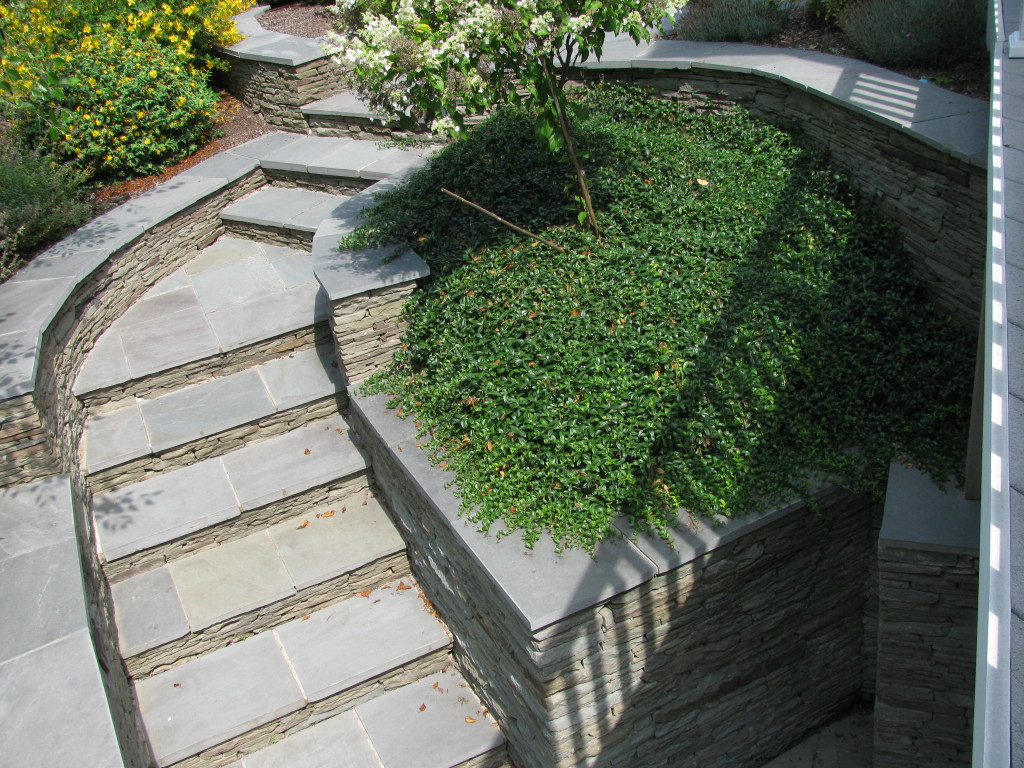 Hardscape Wall and Stairs